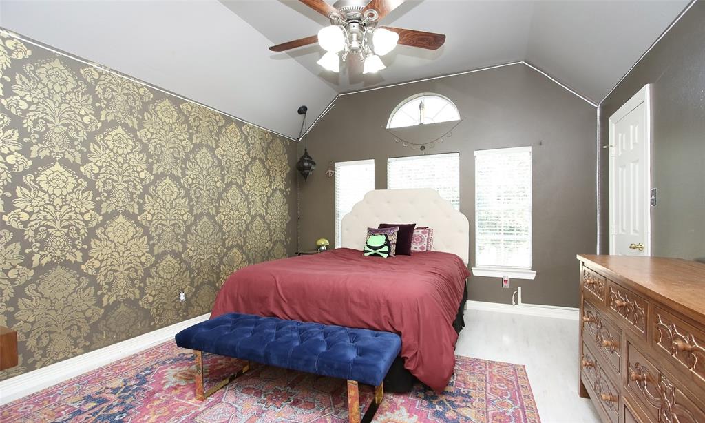 8519 2 Forest Lane, Sugar Land, Texas 77479, 4 Bedrooms Bedrooms, 10 Rooms Rooms,3 BathroomsBathrooms,Single-family,For Sale,Forest,58335333
