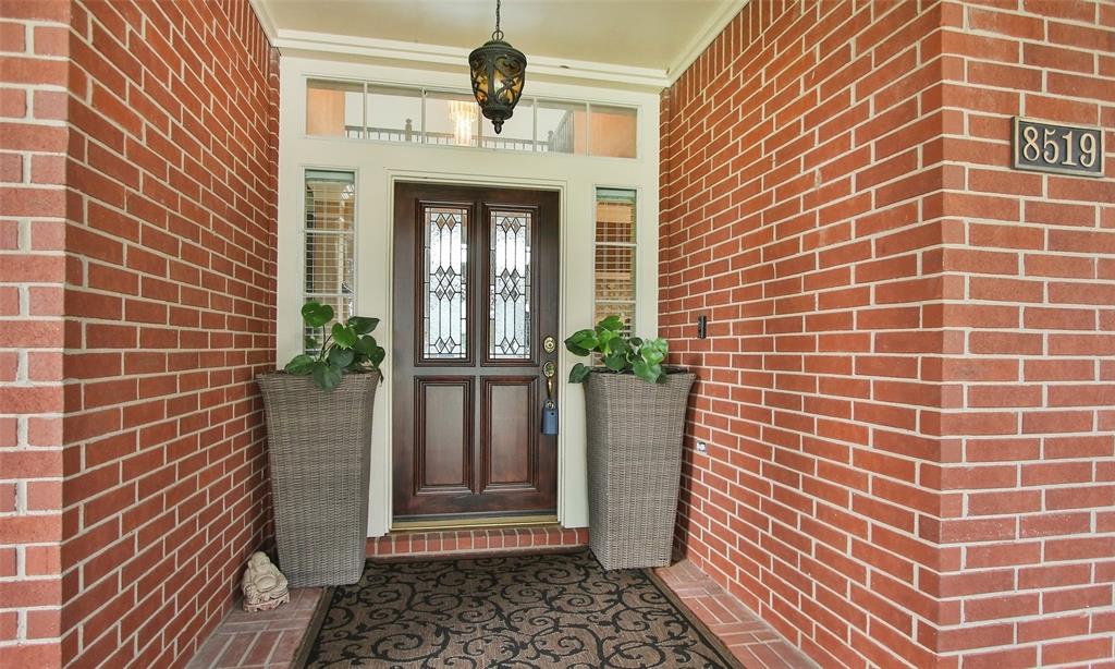 8519 2 Forest Lane, Sugar Land, Texas 77479, 4 Bedrooms Bedrooms, 10 Rooms Rooms,3 BathroomsBathrooms,Single-family,For Sale,Forest,58335333