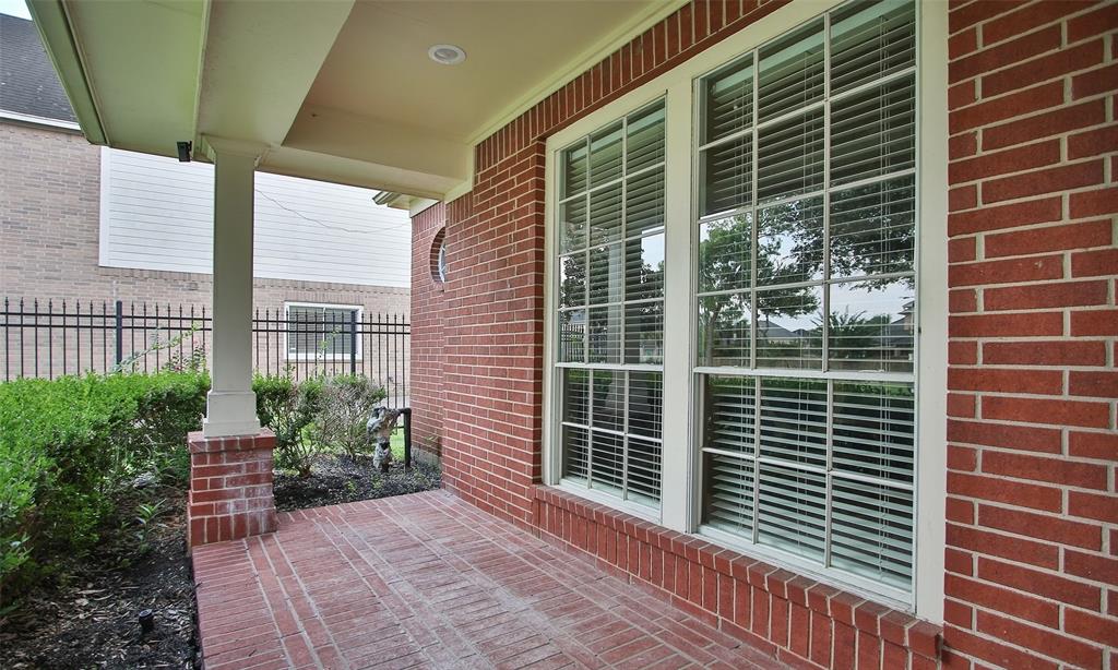 8519 2 Forest Lane, Sugar Land, Texas 77479, 4 Bedrooms Bedrooms, 10 Rooms Rooms,3 BathroomsBathrooms,Single-family,For Sale,Forest,58335333
