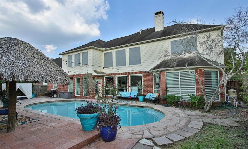 8519 2 Forest Lane, Sugar Land, Texas 77479, 4 Bedrooms Bedrooms, 10 Rooms Rooms,3 BathroomsBathrooms,Single-family,For Sale,Forest,58335333
