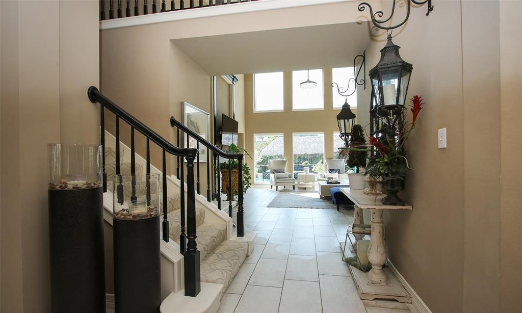 8519 2 Forest Lane, Sugar Land, Texas 77479, 4 Bedrooms Bedrooms, 10 Rooms Rooms,3 BathroomsBathrooms,Single-family,For Sale,Forest,58335333