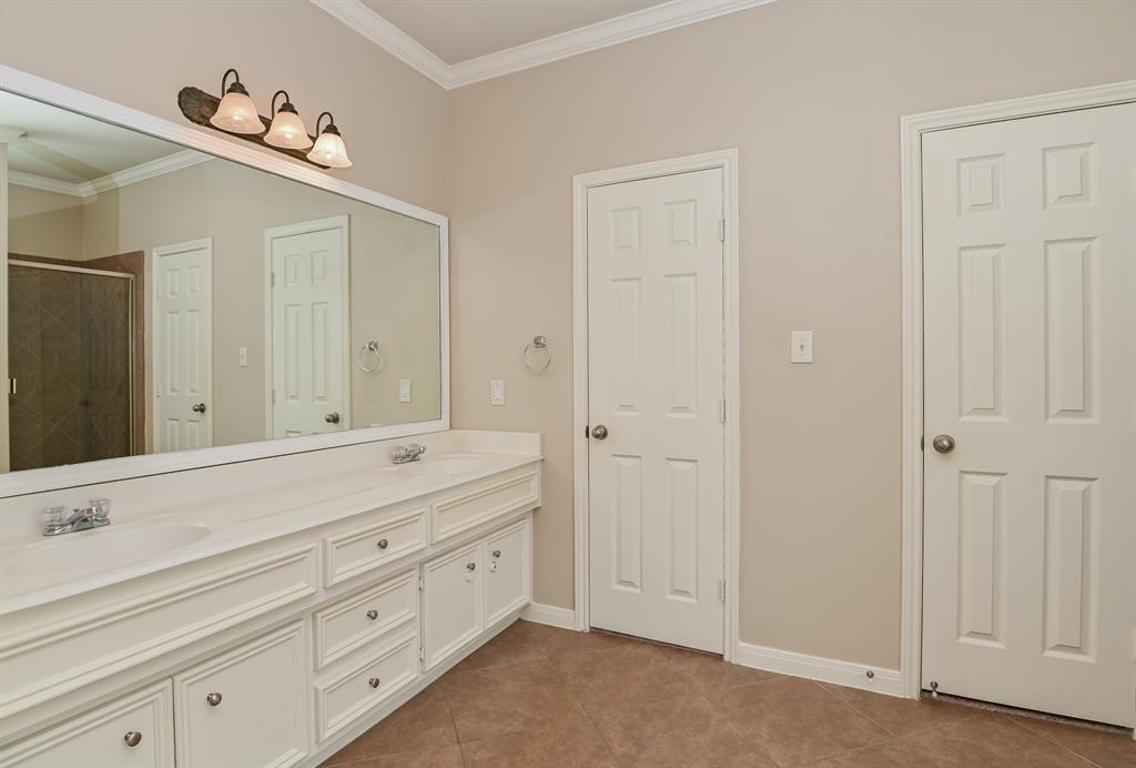 4415 2 Eden Point Lane, Katy, Texas 77494, 5 Bedrooms Bedrooms, 12 Rooms Rooms,3 BathroomsBathrooms,Single-family,For Sale,Eden Point,64817202
