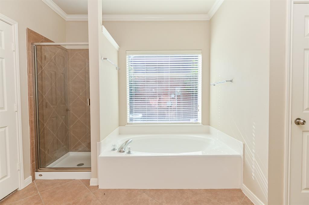 4415 2 Eden Point Lane, Katy, Texas 77494, 5 Bedrooms Bedrooms, 12 Rooms Rooms,3 BathroomsBathrooms,Single-family,For Sale,Eden Point,64817202