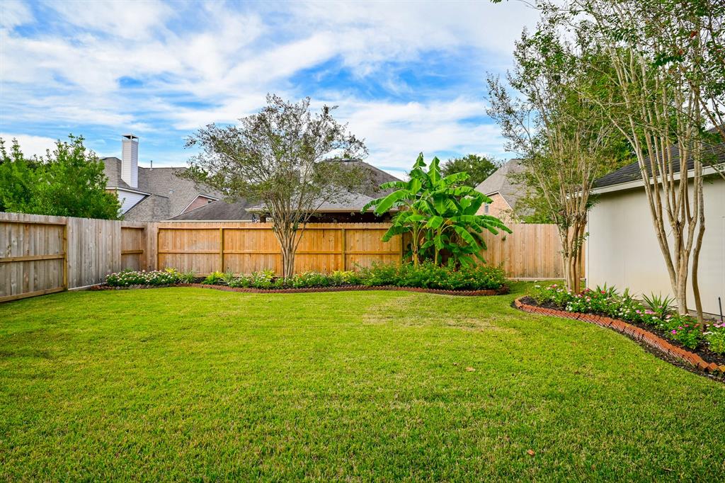 4415 2 Eden Point Lane, Katy, Texas 77494, 5 Bedrooms Bedrooms, 12 Rooms Rooms,3 BathroomsBathrooms,Single-family,For Sale,Eden Point,64817202