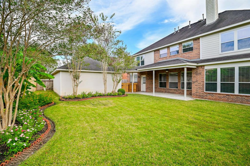 4415 2 Eden Point Lane, Katy, Texas 77494, 5 Bedrooms Bedrooms, 12 Rooms Rooms,3 BathroomsBathrooms,Single-family,For Sale,Eden Point,64817202