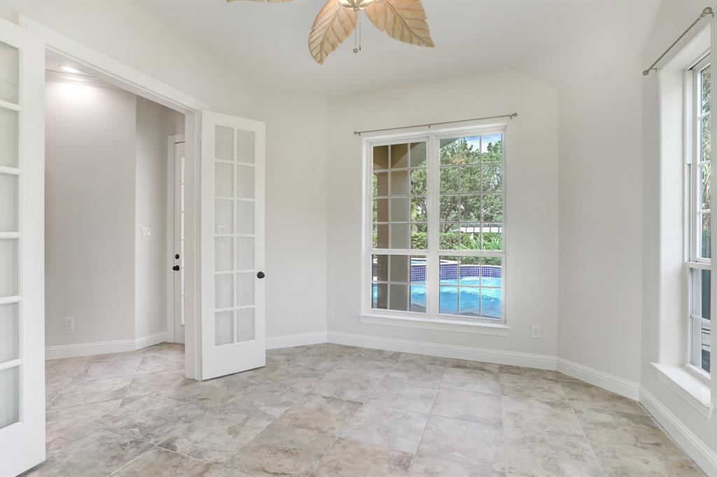 706 2 Harborside Way, Kemah, Texas 77565, 4 Bedrooms Bedrooms, 19 Rooms Rooms,4 BathroomsBathrooms,Single-family,For Sale,Harborside,73333054