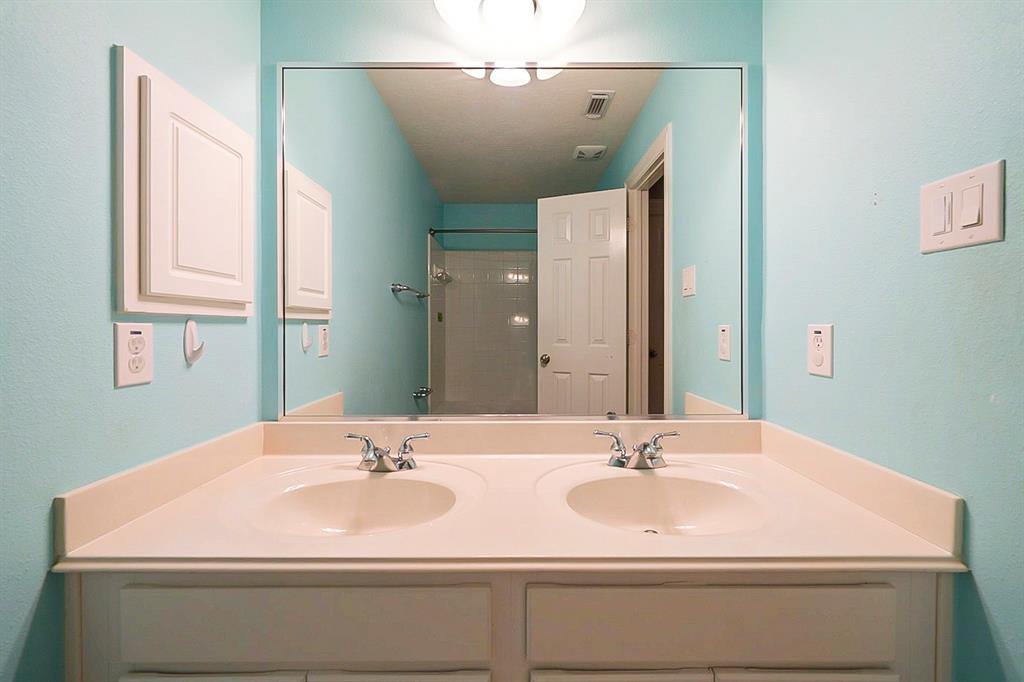 12419 2 Brazos Bend Trail, Humble, Texas 77346, 4 Bedrooms Bedrooms, 4 Rooms Rooms,3 BathroomsBathrooms,Single-family,For Sale,Brazos Bend,68628996