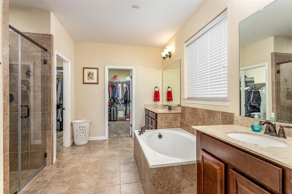 7310 2 Eastpoint Boulevard, Baytown, Texas 77521, 5 Bedrooms Bedrooms, 10 Rooms Rooms,3 BathroomsBathrooms,Single-family,For Sale,Eastpoint,59742093