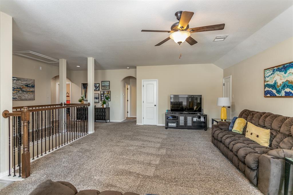 7310 2 Eastpoint Boulevard, Baytown, Texas 77521, 5 Bedrooms Bedrooms, 10 Rooms Rooms,3 BathroomsBathrooms,Single-family,For Sale,Eastpoint,59742093