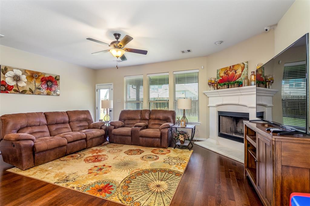 7310 2 Eastpoint Boulevard, Baytown, Texas 77521, 5 Bedrooms Bedrooms, 10 Rooms Rooms,3 BathroomsBathrooms,Single-family,For Sale,Eastpoint,59742093