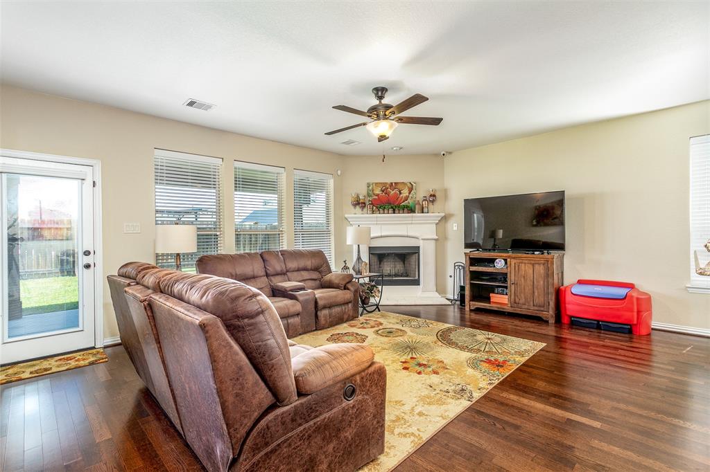 7310 2 Eastpoint Boulevard, Baytown, Texas 77521, 5 Bedrooms Bedrooms, 10 Rooms Rooms,3 BathroomsBathrooms,Single-family,For Sale,Eastpoint,59742093