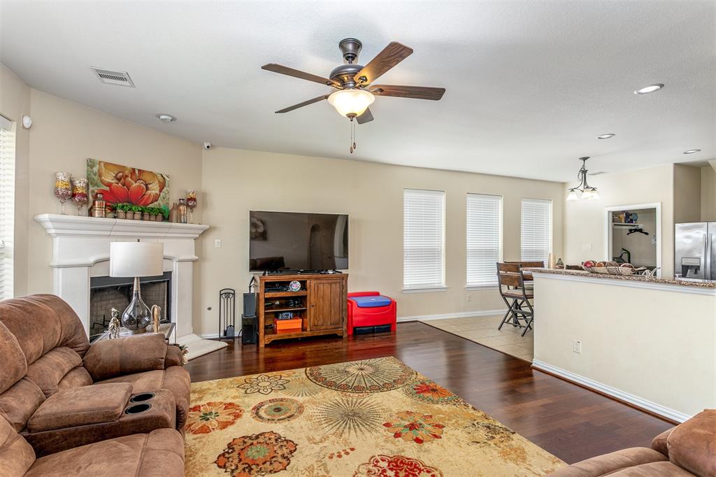 7310 2 Eastpoint Boulevard, Baytown, Texas 77521, 5 Bedrooms Bedrooms, 10 Rooms Rooms,3 BathroomsBathrooms,Single-family,For Sale,Eastpoint,59742093