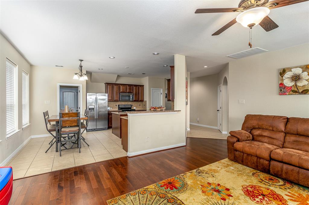 7310 2 Eastpoint Boulevard, Baytown, Texas 77521, 5 Bedrooms Bedrooms, 10 Rooms Rooms,3 BathroomsBathrooms,Single-family,For Sale,Eastpoint,59742093