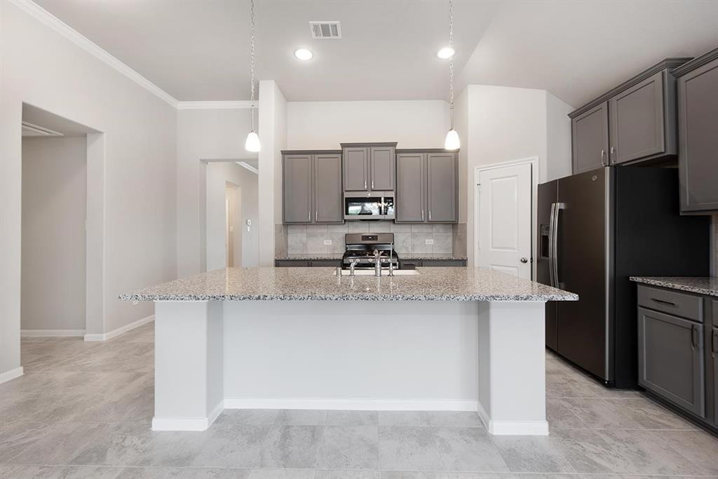 2524 1 Ocean Key Drive, Texas City, Texas 77568, 4 Bedrooms Bedrooms, 6 Rooms Rooms,2 BathroomsBathrooms,Single-family,For Sale,Ocean Key,77208850