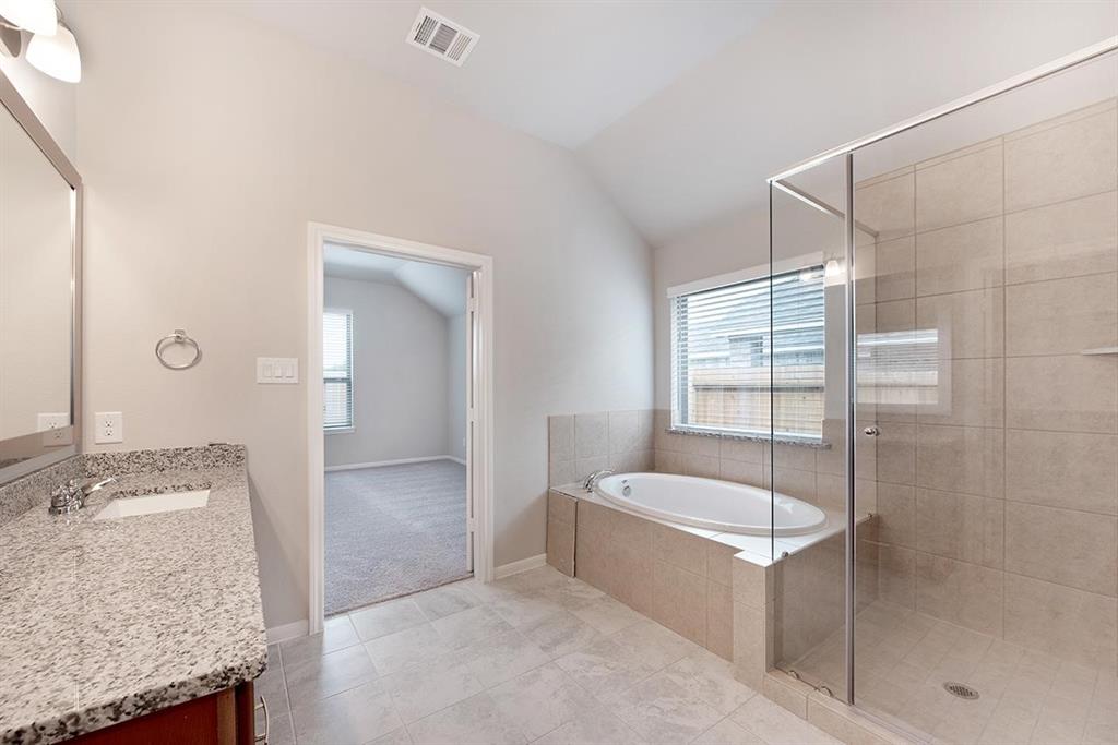 2524 1 Ocean Key Drive, Texas City, Texas 77568, 4 Bedrooms Bedrooms, 6 Rooms Rooms,2 BathroomsBathrooms,Single-family,For Sale,Ocean Key,77208850