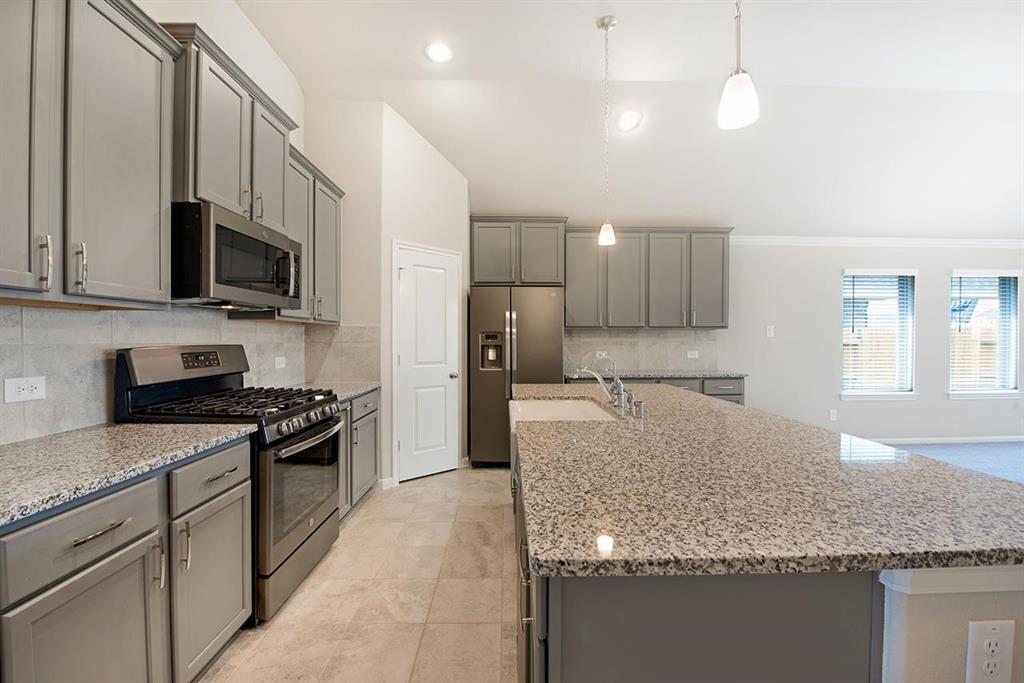 2524 1 Ocean Key Drive, Texas City, Texas 77568, 4 Bedrooms Bedrooms, 6 Rooms Rooms,2 BathroomsBathrooms,Single-family,For Sale,Ocean Key,77208850