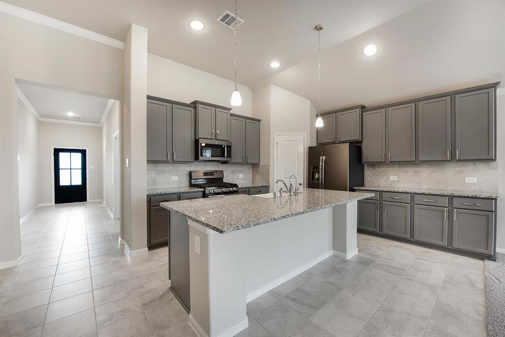 2524 1 Ocean Key Drive, Texas City, Texas 77568, 4 Bedrooms Bedrooms, 6 Rooms Rooms,2 BathroomsBathrooms,Single-family,For Sale,Ocean Key,77208850