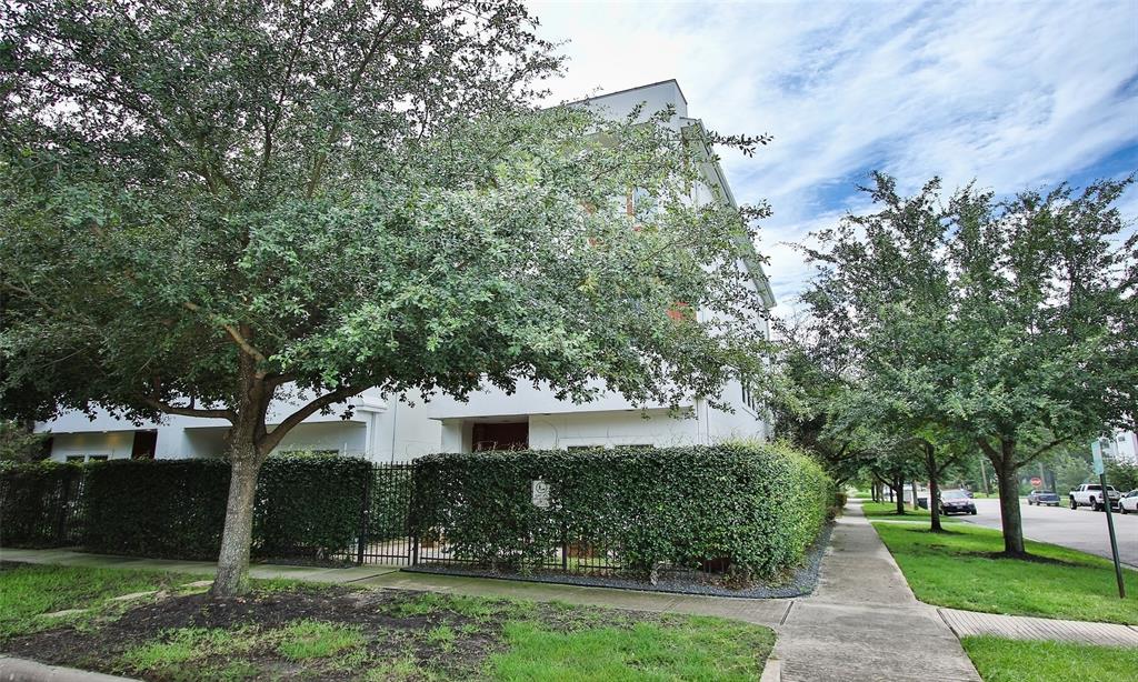 2760 4 Clay Street, Houston, Texas 77003, 2 Bedrooms Bedrooms, 8 Rooms Rooms,2 BathroomsBathrooms,Single-family,For Sale,Clay,50877242