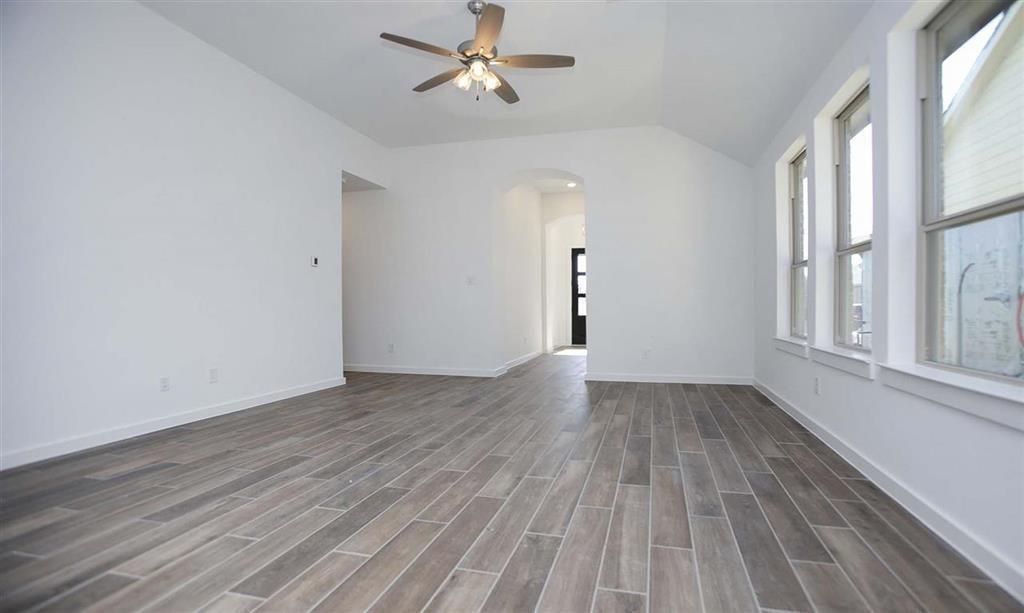 5050 1 Aspen Orchard Drive, Houston, Texas 77066, 3 Bedrooms Bedrooms, 5 Rooms Rooms,2 BathroomsBathrooms,Single-family,For Sale,Aspen Orchard,85991168
