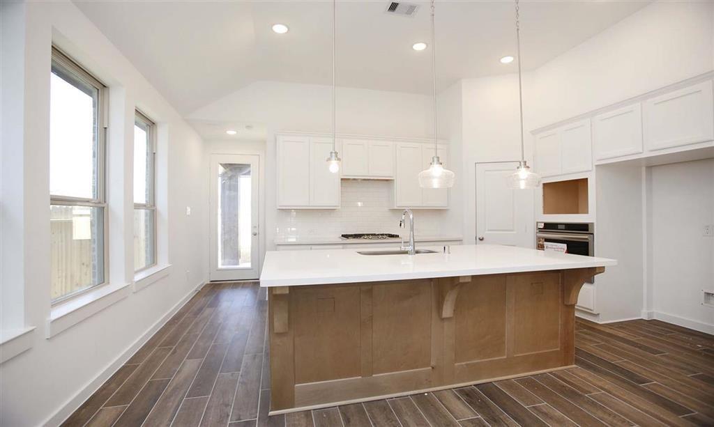 5050 1 Aspen Orchard Drive, Houston, Texas 77066, 3 Bedrooms Bedrooms, 5 Rooms Rooms,2 BathroomsBathrooms,Single-family,For Sale,Aspen Orchard,85991168