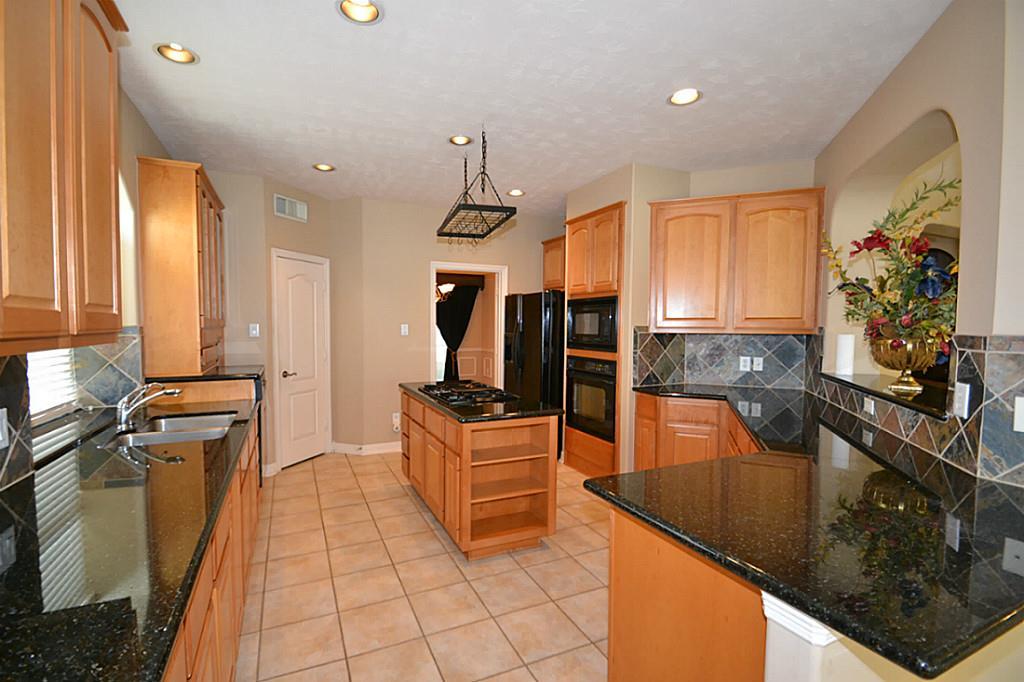 12407 2 Sandia Cove Court, Houston, Texas 77041, 5 Bedrooms Bedrooms, 11 Rooms Rooms,4 BathroomsBathrooms,Single-family,For Sale,Sandia Cove,77515295