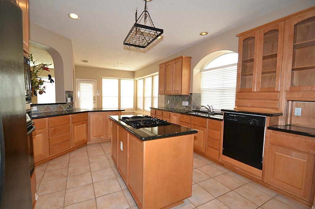 12407 2 Sandia Cove Court, Houston, Texas 77041, 5 Bedrooms Bedrooms, 11 Rooms Rooms,4 BathroomsBathrooms,Single-family,For Sale,Sandia Cove,77515295