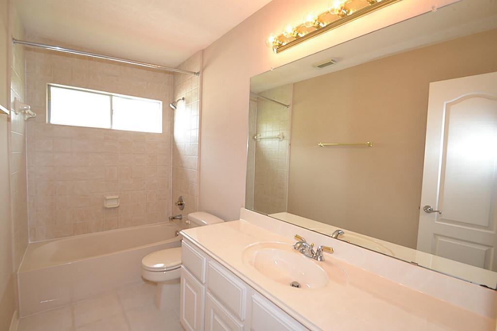 12407 2 Sandia Cove Court, Houston, Texas 77041, 5 Bedrooms Bedrooms, 11 Rooms Rooms,4 BathroomsBathrooms,Single-family,For Sale,Sandia Cove,77515295