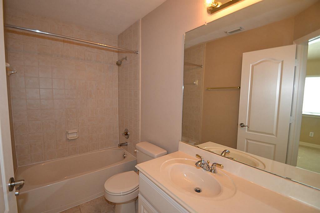 12407 2 Sandia Cove Court, Houston, Texas 77041, 5 Bedrooms Bedrooms, 11 Rooms Rooms,4 BathroomsBathrooms,Single-family,For Sale,Sandia Cove,77515295