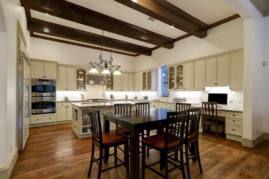 6242 2 Overbrook Lane, Houston, Texas 77057, 4 Bedrooms Bedrooms, 8 Rooms Rooms,4 BathroomsBathrooms,Single-family,For Sale,Overbrook,87597974