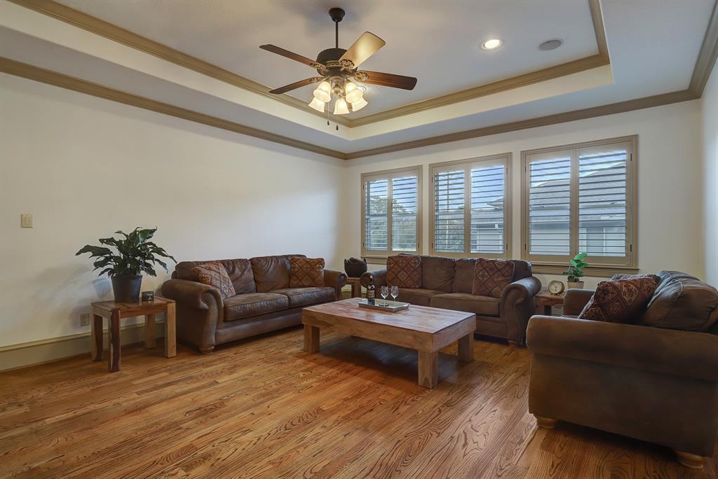 6242 2 Overbrook Lane, Houston, Texas 77057, 4 Bedrooms Bedrooms, 8 Rooms Rooms,4 BathroomsBathrooms,Single-family,For Sale,Overbrook,87597974