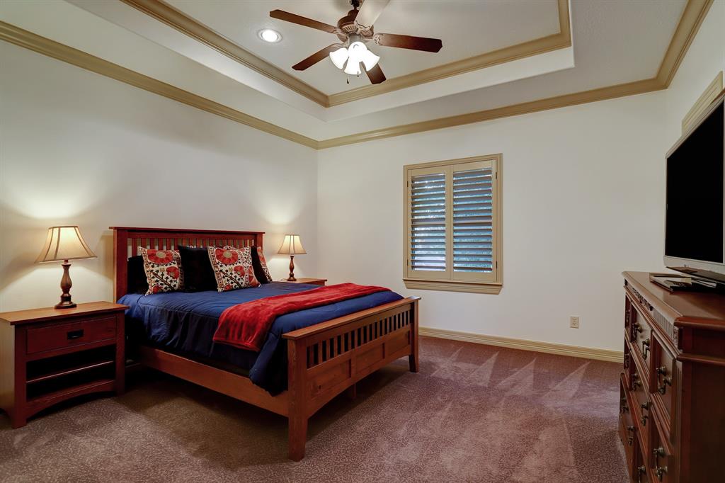 6242 2 Overbrook Lane, Houston, Texas 77057, 4 Bedrooms Bedrooms, 8 Rooms Rooms,4 BathroomsBathrooms,Single-family,For Sale,Overbrook,87597974