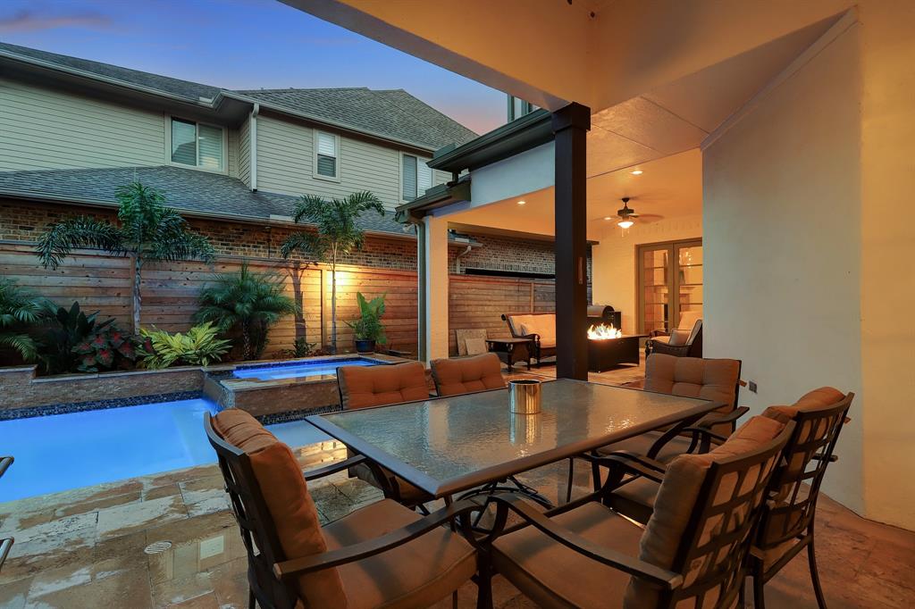 6242 2 Overbrook Lane, Houston, Texas 77057, 4 Bedrooms Bedrooms, 8 Rooms Rooms,4 BathroomsBathrooms,Single-family,For Sale,Overbrook,87597974