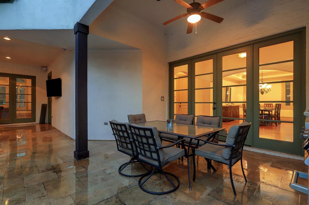 6242 2 Overbrook Lane, Houston, Texas 77057, 4 Bedrooms Bedrooms, 8 Rooms Rooms,4 BathroomsBathrooms,Single-family,For Sale,Overbrook,87597974