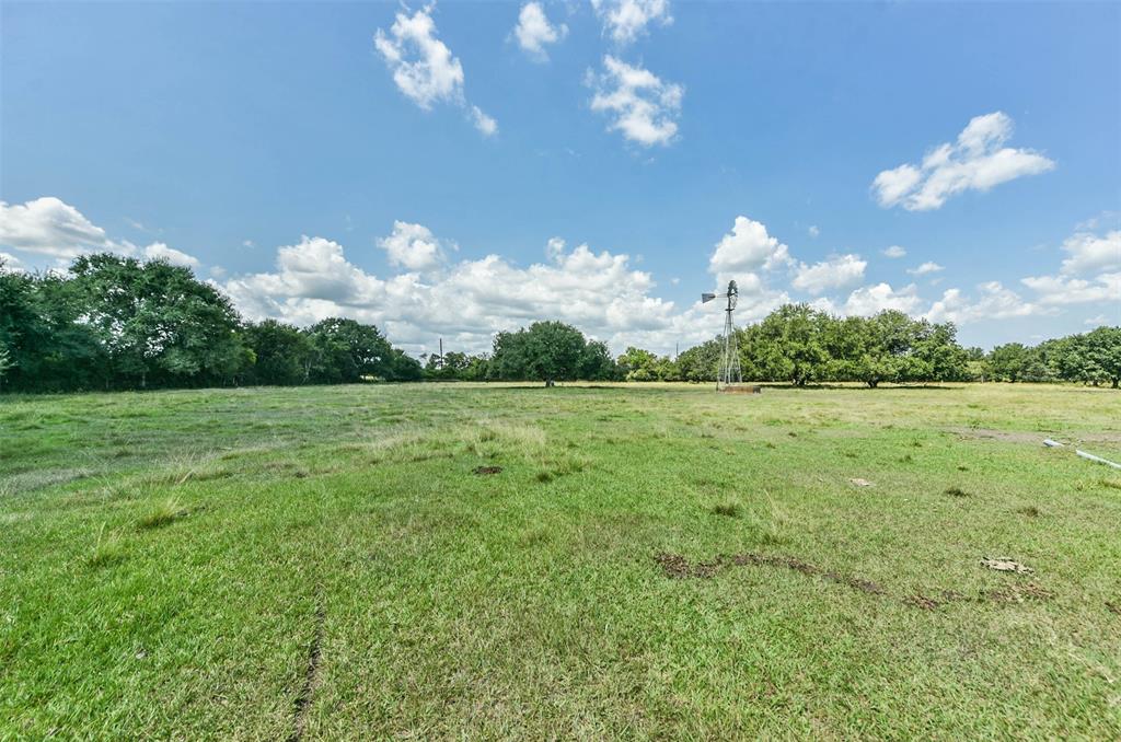 7307 1 County Road 384, Damon, Texas 77430, 2 Bedrooms Bedrooms, 5 Rooms Rooms,1 BathroomBathrooms,Country Homes/acreage,For Sale,County Road 384,26191916