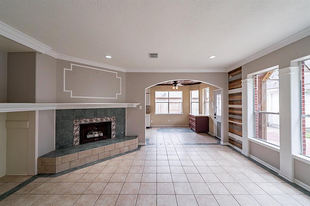 125 2 Misty Morning, League City, Texas 77573, 4 Bedrooms Bedrooms, 4 Rooms Rooms,2 BathroomsBathrooms,Single-family,For Sale,Misty Morning,89034919