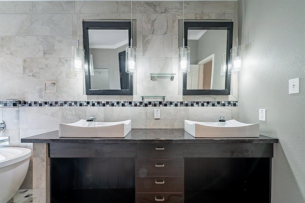 125 2 Misty Morning, League City, Texas 77573, 4 Bedrooms Bedrooms, 4 Rooms Rooms,2 BathroomsBathrooms,Single-family,For Sale,Misty Morning,89034919