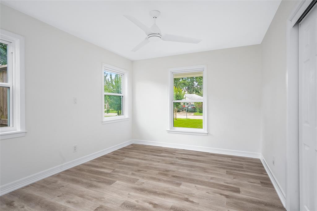 9716 1 Long Branch Lane, Houston, Texas 77055, 3 Bedrooms Bedrooms, 6 Rooms Rooms,2 BathroomsBathrooms,Single-family,For Sale,Long Branch,59756743