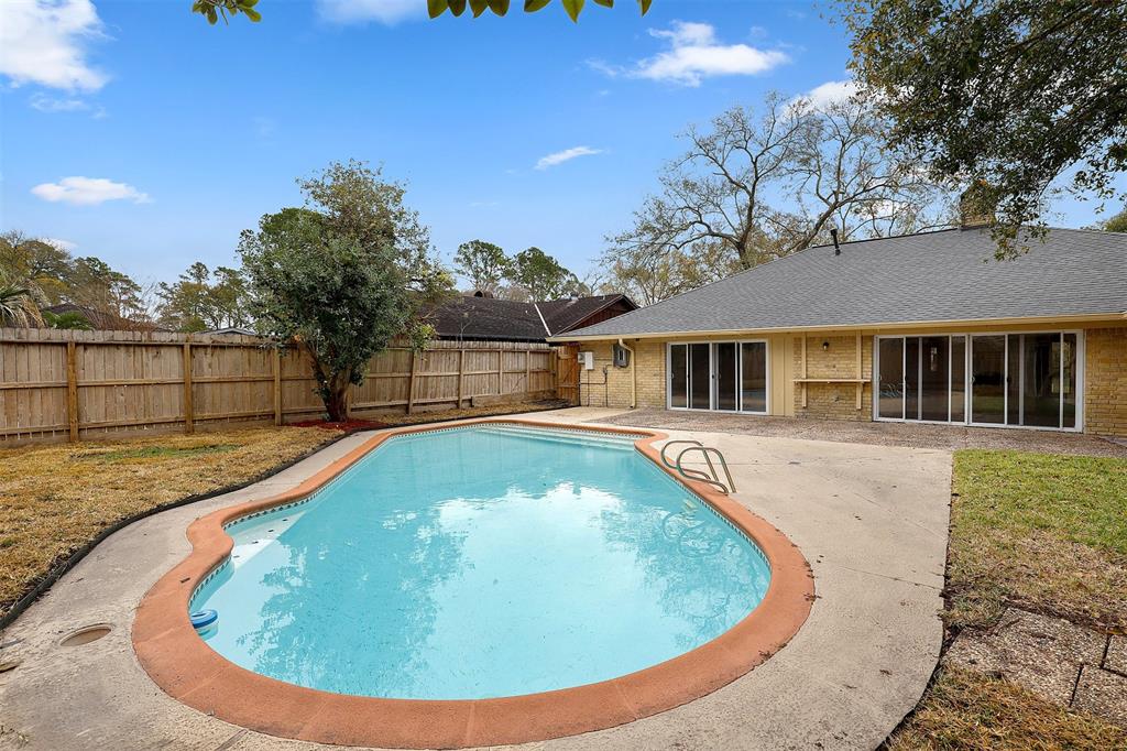 11314 1 Oak Spring Drive, Houston, Texas 77043, 3 Bedrooms Bedrooms, 9 Rooms Rooms,3 BathroomsBathrooms,Single-family,For Sale,Oak Spring,82645716