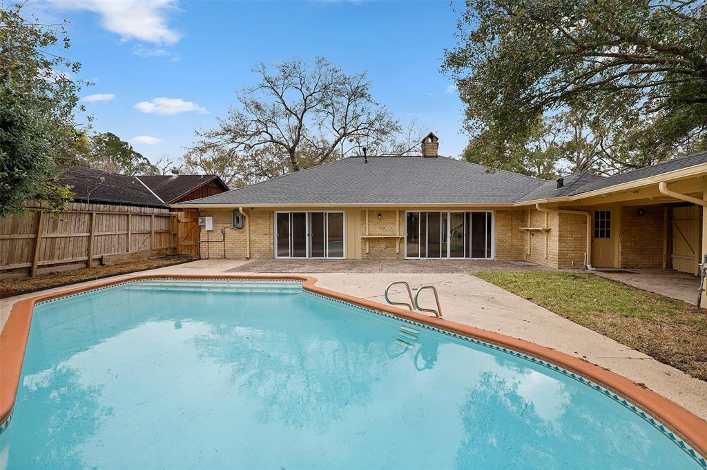 11314 1 Oak Spring Drive, Houston, Texas 77043, 3 Bedrooms Bedrooms, 9 Rooms Rooms,3 BathroomsBathrooms,Single-family,For Sale,Oak Spring,82645716