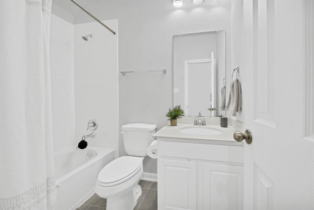 12002 2 Ballshire Pines Drive, Humble, Texas 77346, 4 Bedrooms Bedrooms, 4 Rooms Rooms,3 BathroomsBathrooms,Single-family,For Sale,Ballshire Pines,72529401