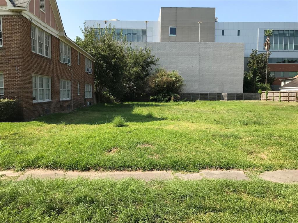 This over-sized lot is ready for development