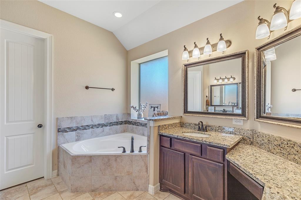 28623 1.5 Riverside Crest Lane, Huffman, Texas 77336, 4 Bedrooms Bedrooms, 8 Rooms Rooms,4 BathroomsBathrooms,Single-family,For Sale,Riverside Crest,51910857