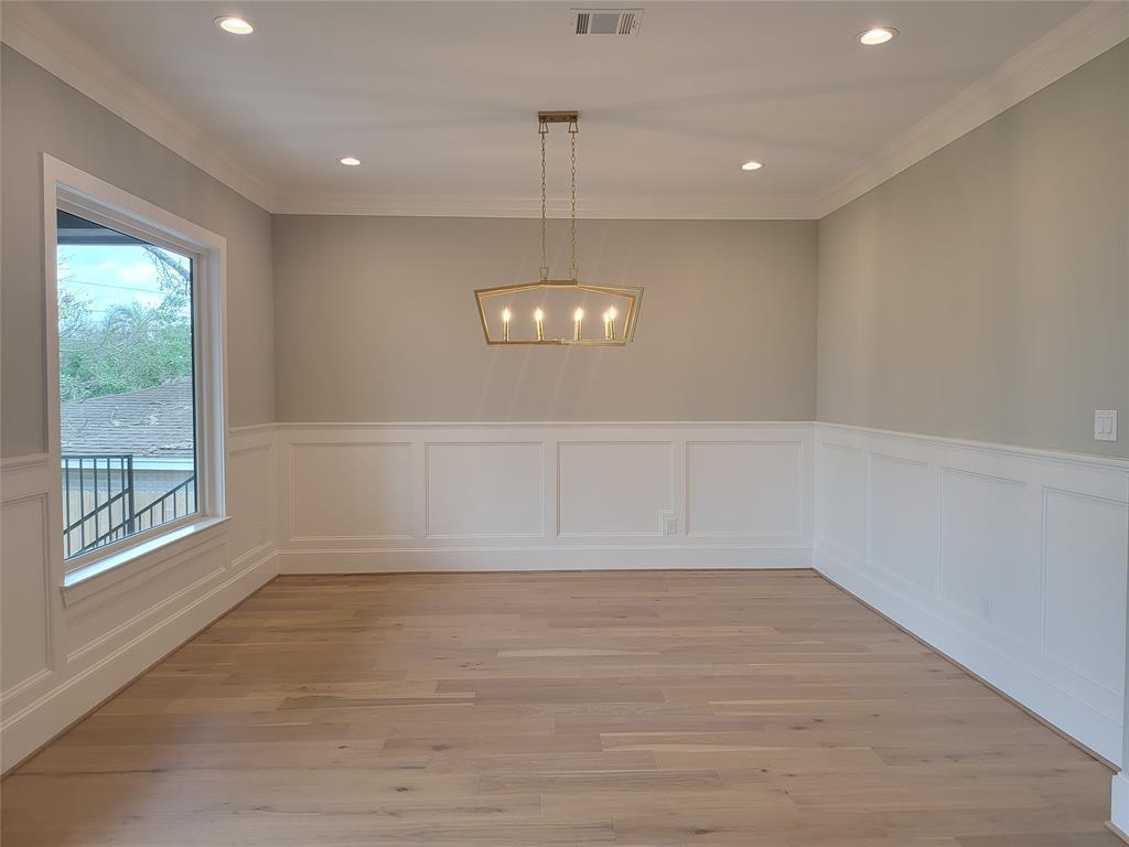 4926 1 Dumfries Drive, Houston, Texas 77096, 4 Bedrooms Bedrooms, 9 Rooms Rooms,3 BathroomsBathrooms,Single-family,For Sale,Dumfries,80342939