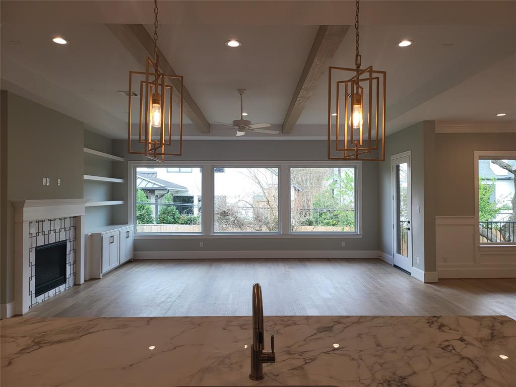 4926 1 Dumfries Drive, Houston, Texas 77096, 4 Bedrooms Bedrooms, 9 Rooms Rooms,3 BathroomsBathrooms,Single-family,For Sale,Dumfries,80342939