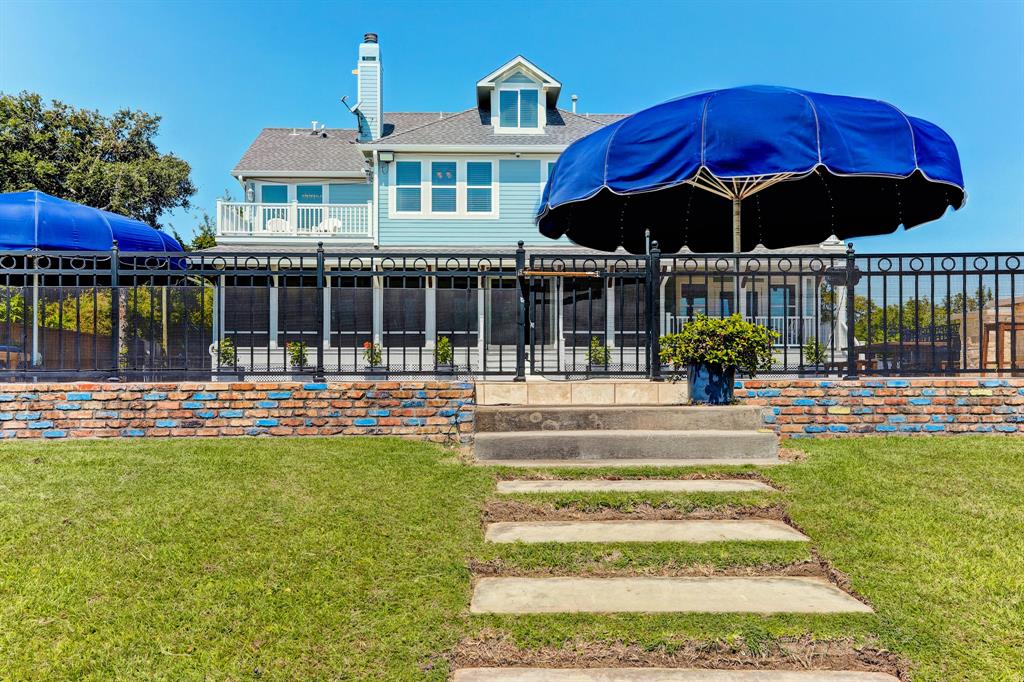 703 3 Bayridge Road, Morgan\'s Point, Texas 77571, 6 Bedrooms Bedrooms, 29 Rooms Rooms,6 BathroomsBathrooms,Single-family,For Sale,Bayridge,48770177