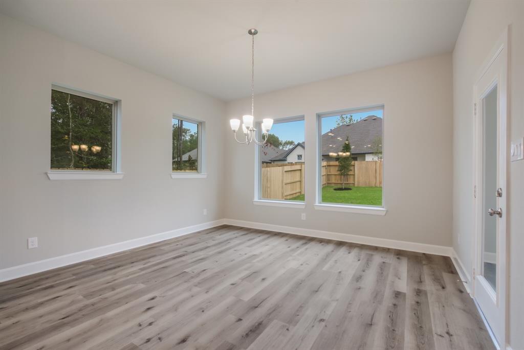 17520 2 Autumn Leaves Drive, Conroe, Texas 77302, 4 Bedrooms Bedrooms, 8 Rooms Rooms,3 BathroomsBathrooms,Single-family,For Sale,Autumn Leaves,72532057