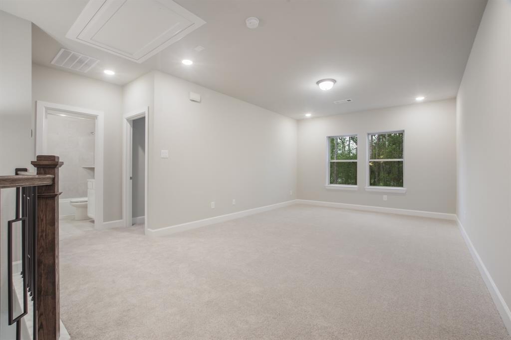 17520 2 Autumn Leaves Drive, Conroe, Texas 77302, 4 Bedrooms Bedrooms, 8 Rooms Rooms,3 BathroomsBathrooms,Single-family,For Sale,Autumn Leaves,72532057