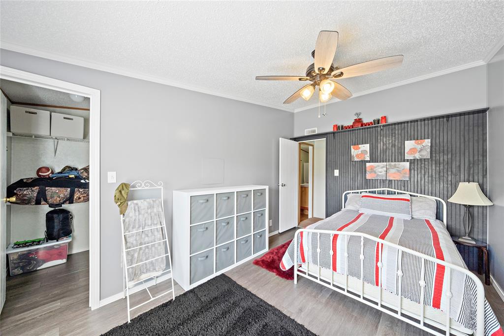2887 1 County Road 172, Alvin, Texas 77511, 5 Bedrooms Bedrooms, 11 Rooms Rooms,3 BathroomsBathrooms,Single-family,For Sale,County Road 172,89163825