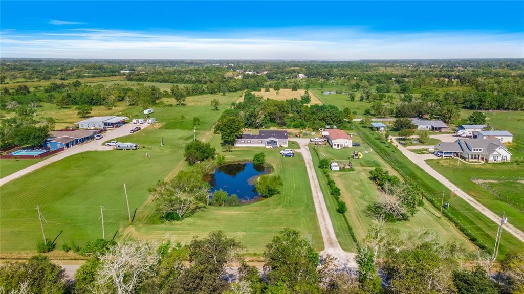 2887 1 County Road 172, Alvin, Texas 77511, 5 Bedrooms Bedrooms, 11 Rooms Rooms,3 BathroomsBathrooms,Single-family,For Sale,County Road 172,89163825
