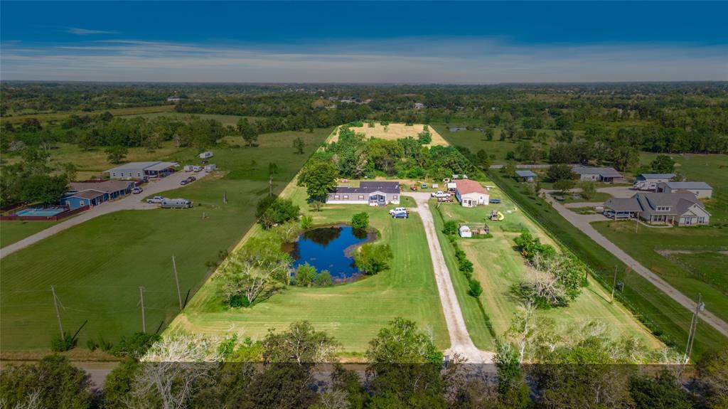 2887 1 County Road 172, Alvin, Texas 77511, 5 Bedrooms Bedrooms, 11 Rooms Rooms,3 BathroomsBathrooms,Single-family,For Sale,County Road 172,89163825